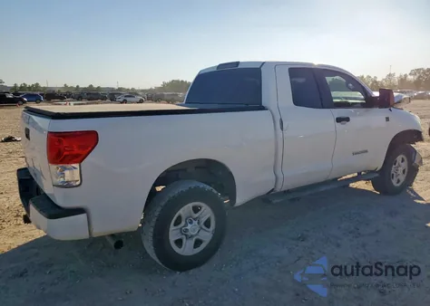 2010 Toyota Tundra Double Cab Sr5 z USA, uszkodzony, nr VIN 5TFRM5F16AX009111
